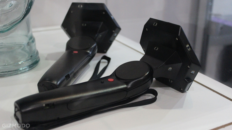 Illustration for article titled Valve vs. Sony: Who's Got The Better VR Experience?